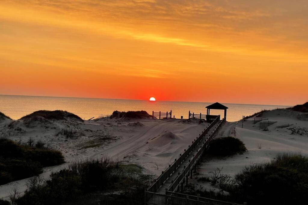 Oceanfront Grandeur In 4X4 Outerbanks - Mark Twain Corolla Luaran gambar